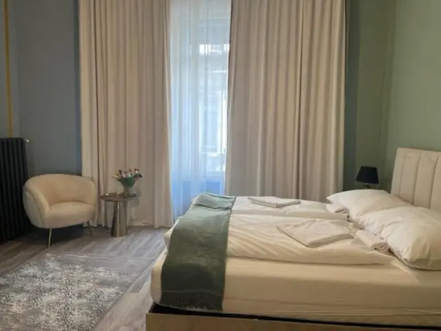 اتاق لوکس با تخت بزرگ, W Urban Suites Budapest