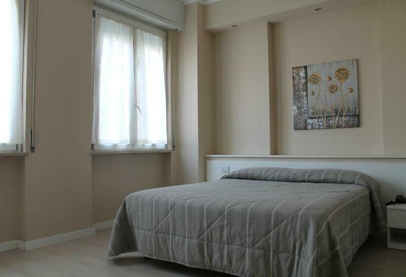 اتاق استاندارد یک نفره, Cremona Viale