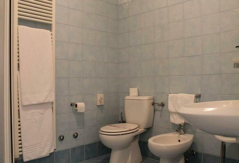 اتاق استاندارد یک نفره, Cremona Viale