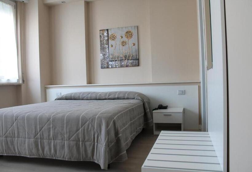 اتاق استاندارد, Cremona Viale