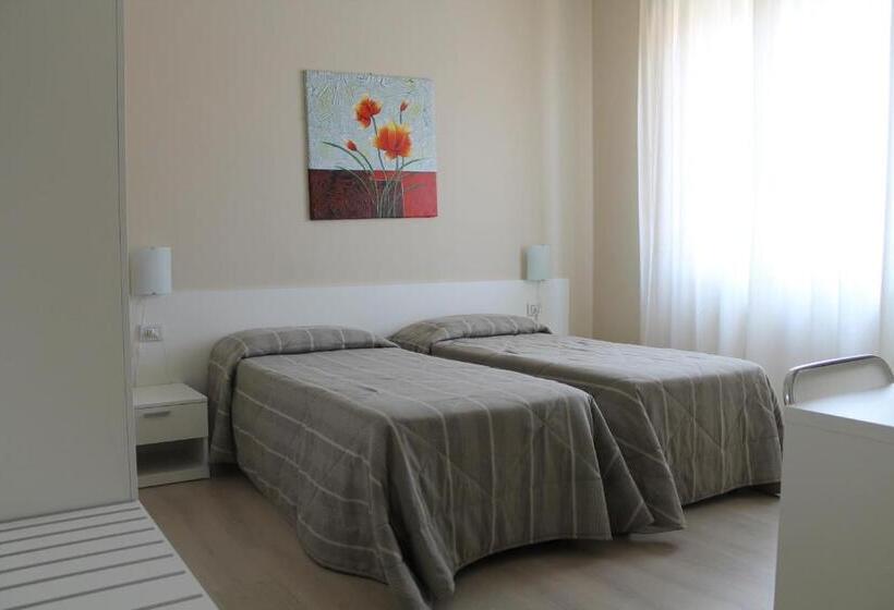 اتاق استاندارد, Cremona Viale