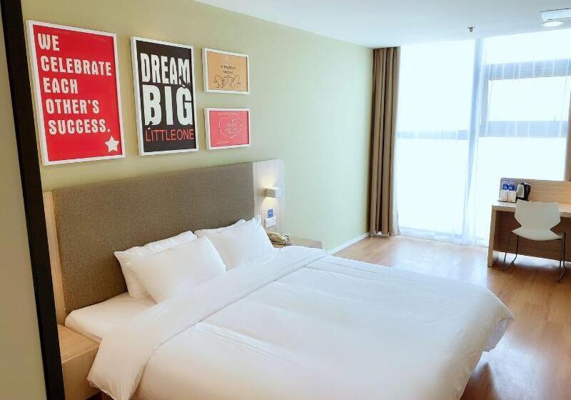 Camera Superiore, Hanting Wuxi Railway Station South Square