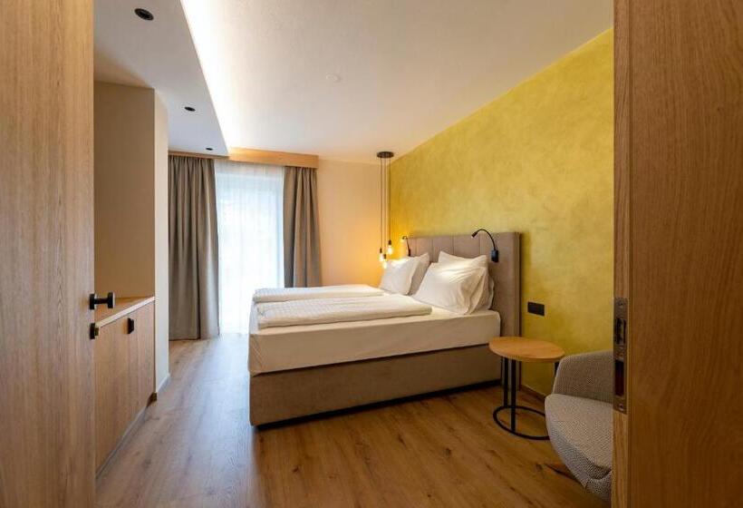 חדר דלוקס, Lido   Green & Slow Life