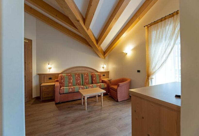 סוויטת ג'וניור, Lido   Green & Slow Life