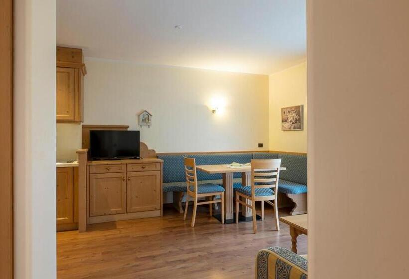 דירת חדר, Lido   Green & Slow Life