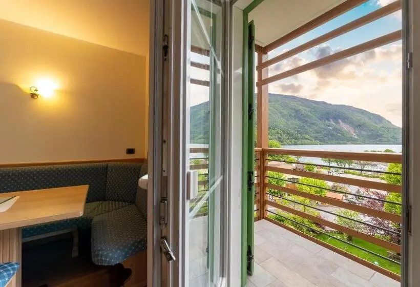 1 Bedroom Apartment Lake View, Lido Green & Slow Life