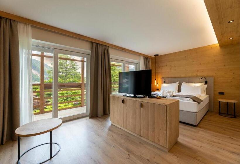 סוויטת ג'וניור, Lido   Green & Slow Life