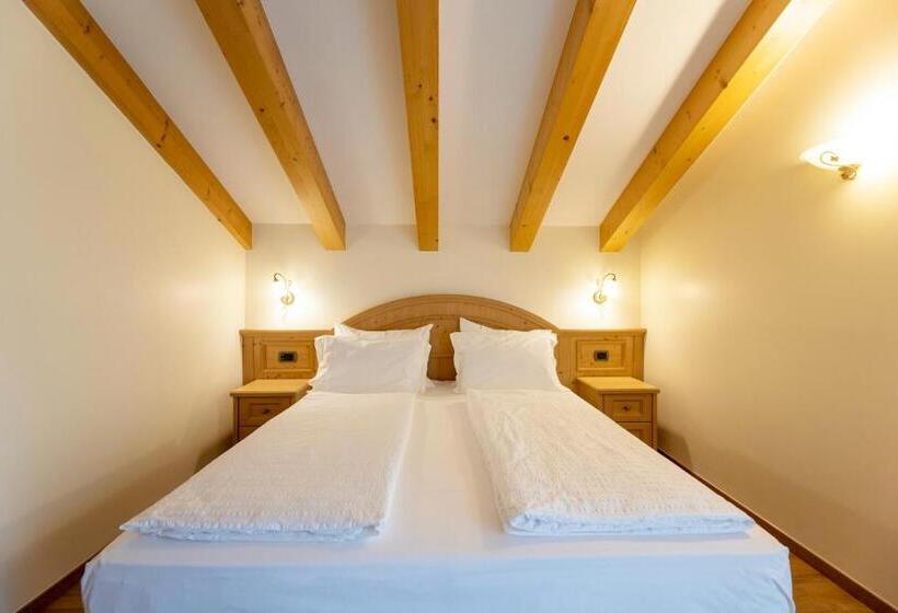 חדר משפחתי, Lido   Green & Slow Life