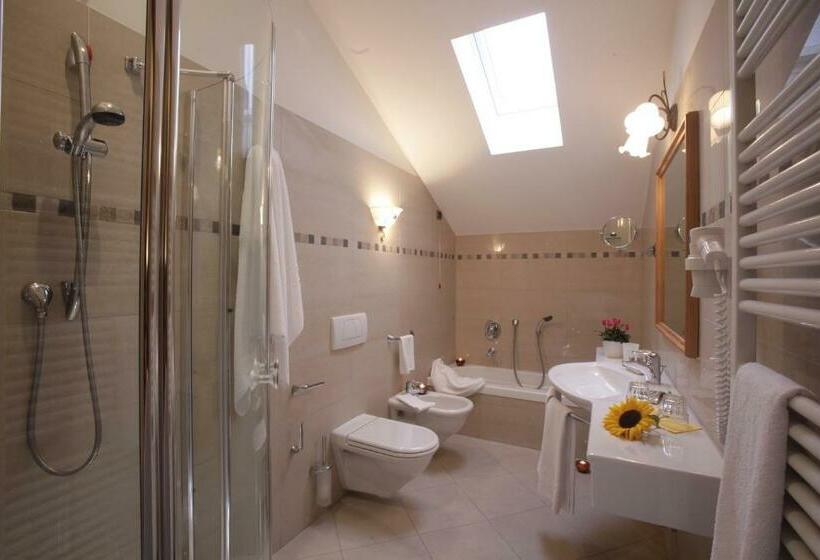 סוויטת ג'וניור, Lido   Green & Slow Life