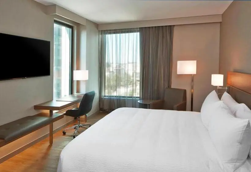 キングサイズベッドのデラックスルーム, Ac Hotel By Marriott Seattle Bellevue/downtown