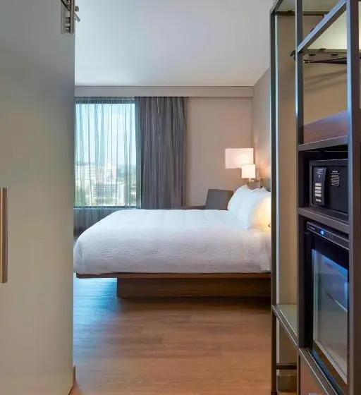 キングサイズベッドのデラックスルーム, Ac Hotel By Marriott Seattle Bellevue/downtown