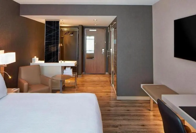 キングサイズベッドのスタンダードルーム, Ac Hotel By Marriott Seattle Bellevue/downtown