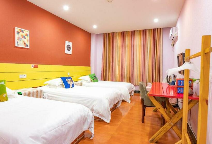 Номер Стандарт Трехместный, Chengdu Dreams Travel International Youth Hostel