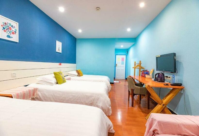 Номер Стандарт Трехместный, Chengdu Dreams Travel International Youth Hostel