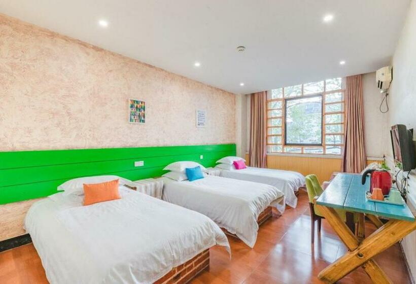 Номер Стандарт Трехместный, Chengdu Dreams Travel International Youth Hostel