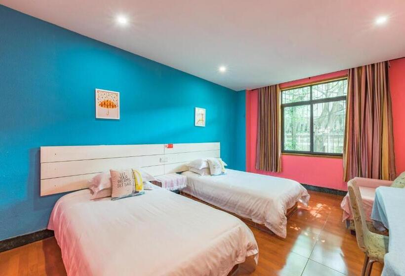 Номер Стандарт, Chengdu Dreams Travel International Youth Hostel