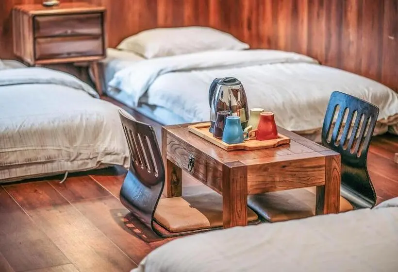 スタンダード４人部屋, Chengdu Flipflop Hostel Poshpacker