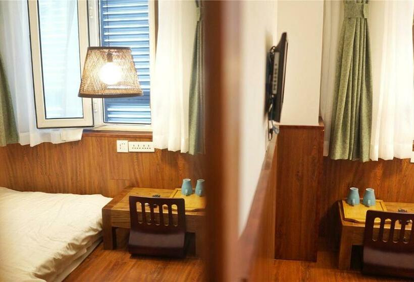 اتاق استاندارد یک نفره, Chengdu Flipflop Hostel Poshpacker