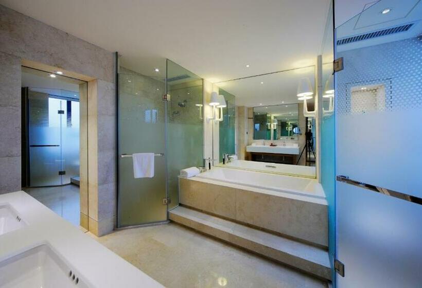 غرفة قياسية سرير كينج, Dw