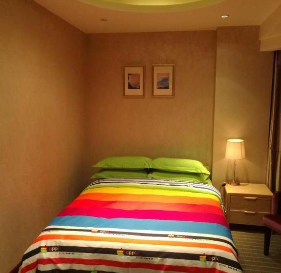 舒适三人间, Kunming Haitian