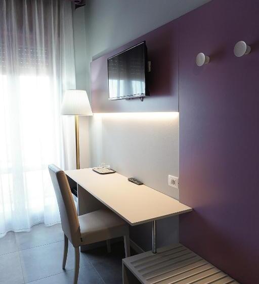 豪华房间, Master