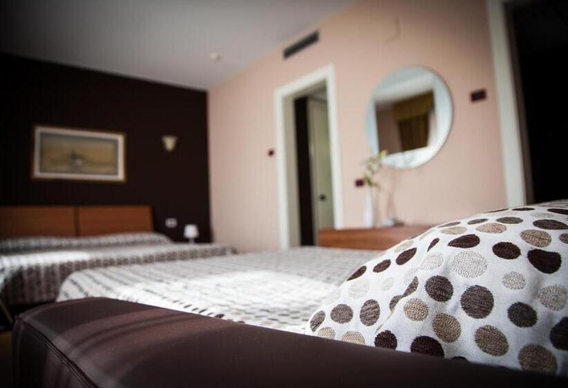 四人标准间, Master