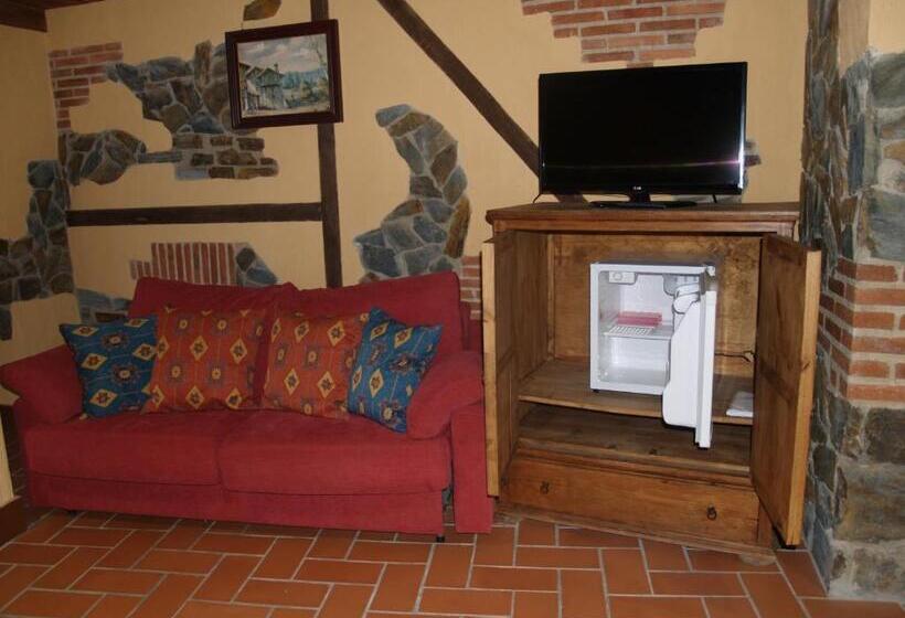 جناح مزود بجاكوزى, Rural El Rocal