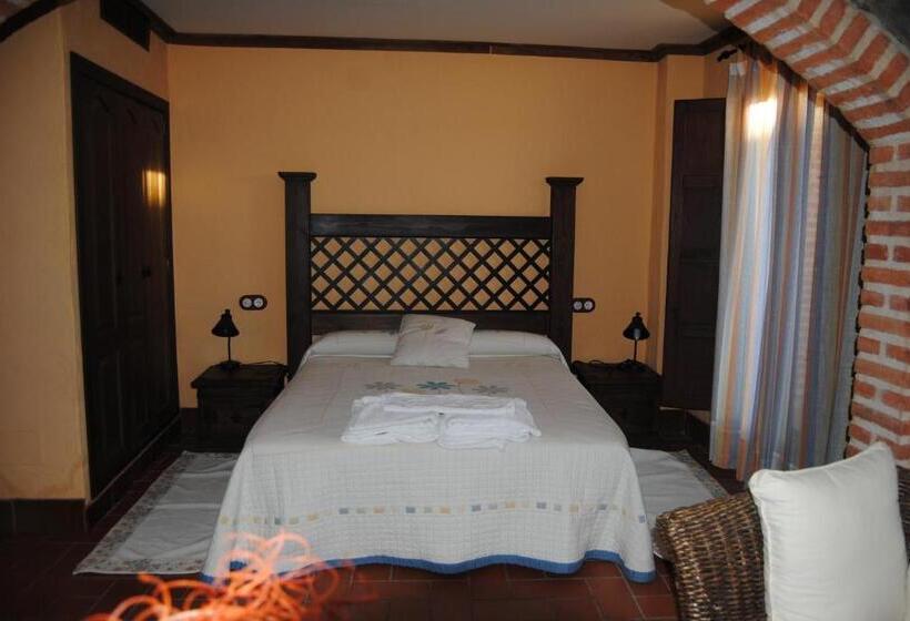 جناح مزود بجاكوزى, Rural El Rocal