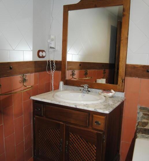 جناح جونيور مزوَّد بجاكوزي, Rural El Rocal