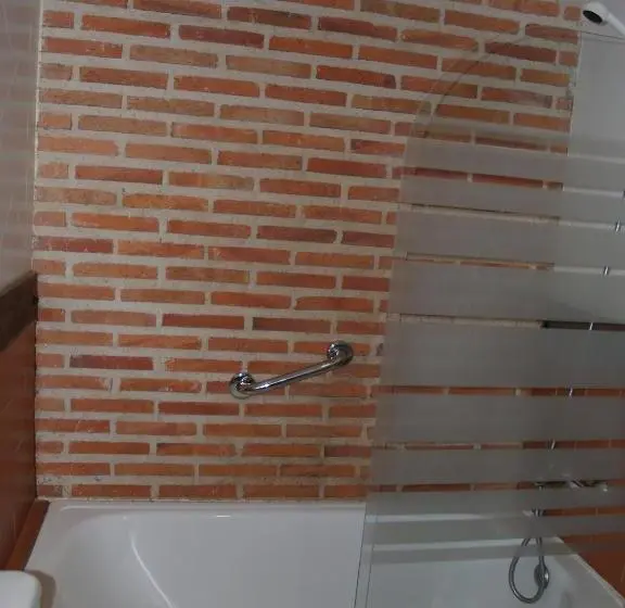 Standard Kolmen Hengen Huone, Rural El Rocal
