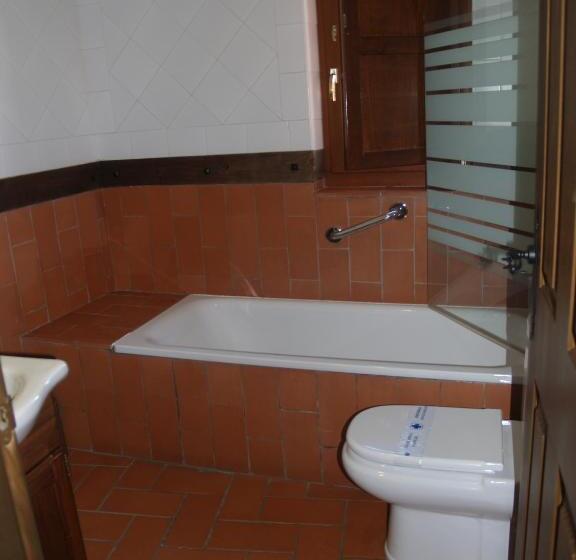 غرفة قياسية ثلاثية, Rural El Rocal