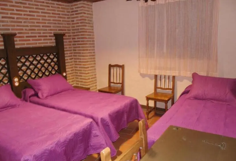 Standard Kolmen Hengen Huone, Rural El Rocal