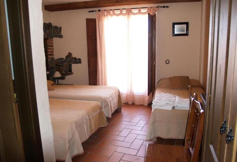 غرفة قياسية ثلاثية, Rural El Rocal