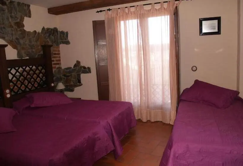 Standard Kolmen Hengen Huone, Rural El Rocal