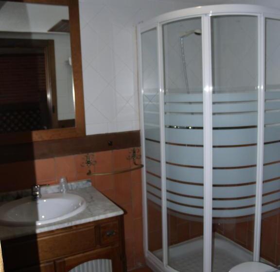 غرفة عائلية, Rural El Rocal