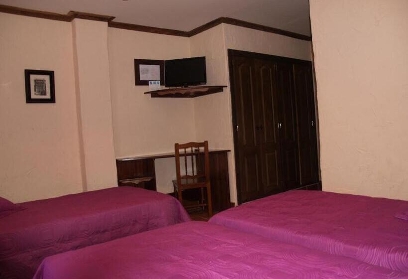 غرفة قياسية ثلاثية, Rural El Rocal