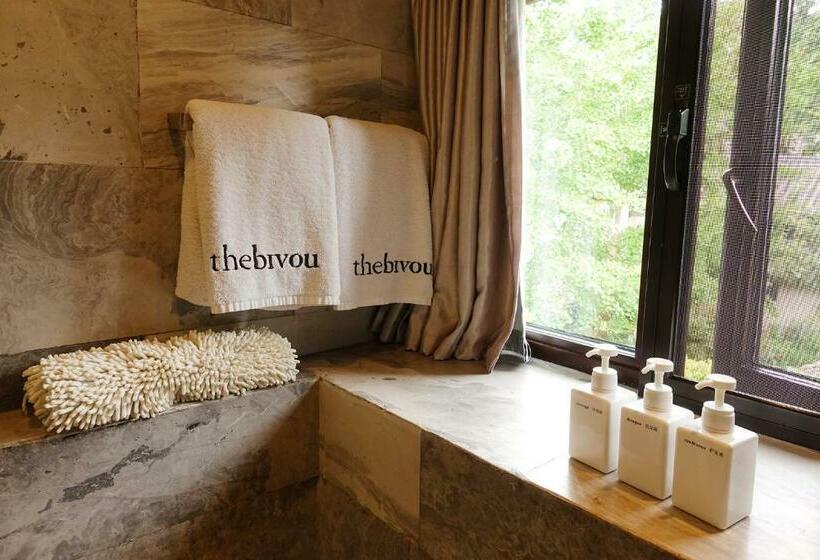 اتاق استاندارد, The Bivou Lijiang