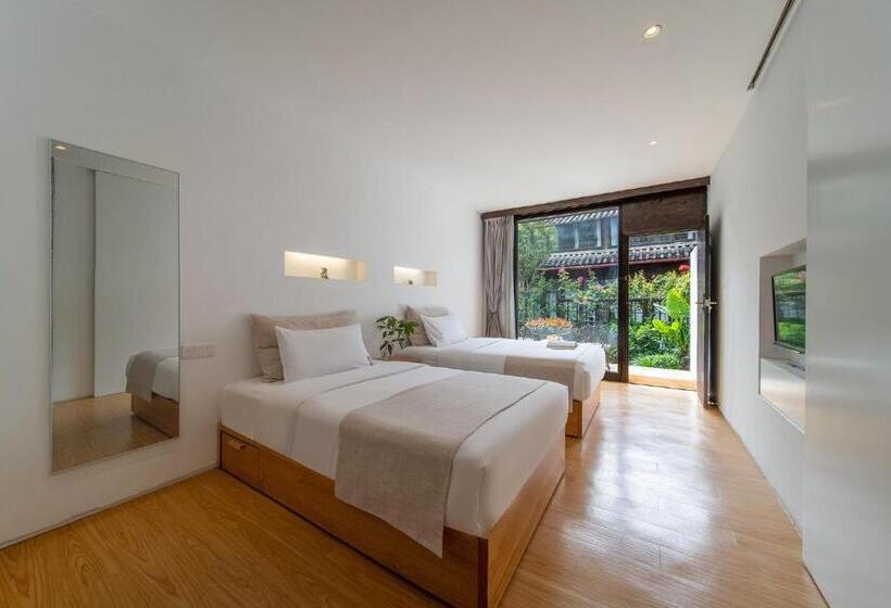 اتاق استاندارد, The Bivou Lijiang