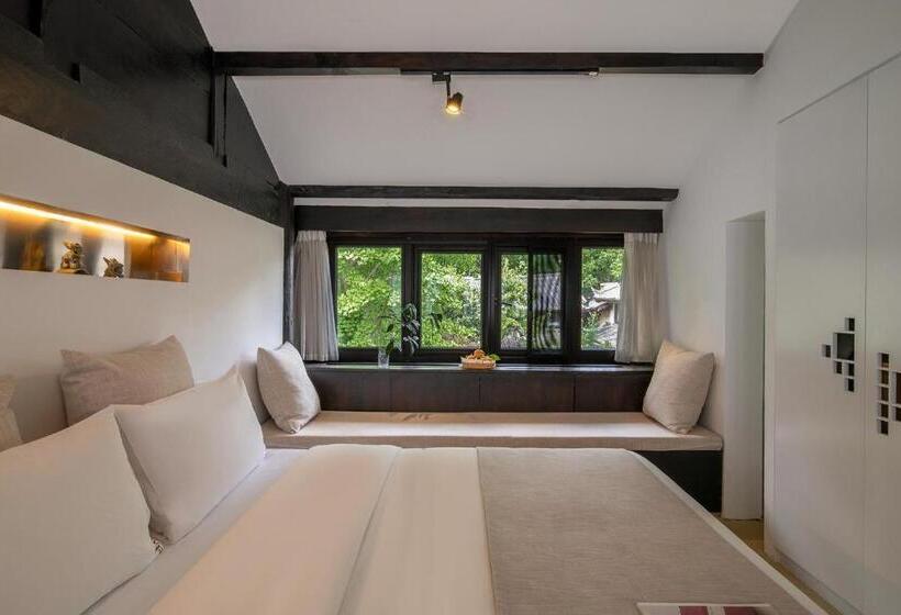 اتاق استاندارد, The Bivou Lijiang