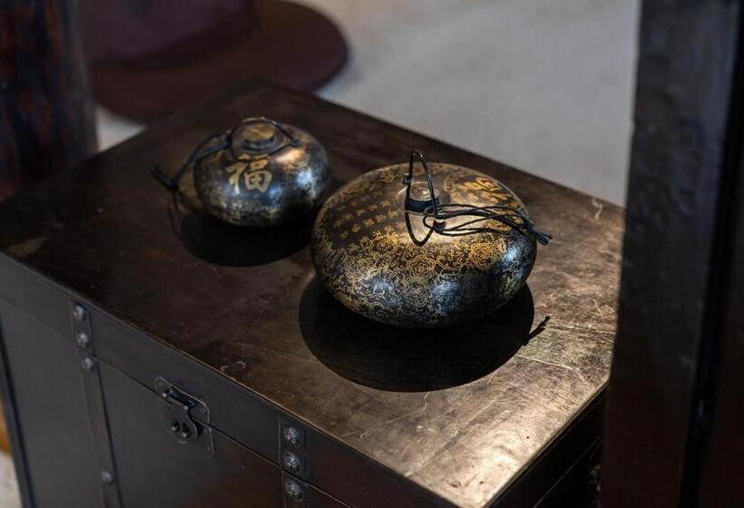 سوییت, The Bivou Lijiang