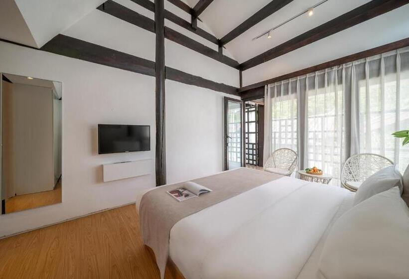 اتاق استاندارد, The Bivou Lijiang