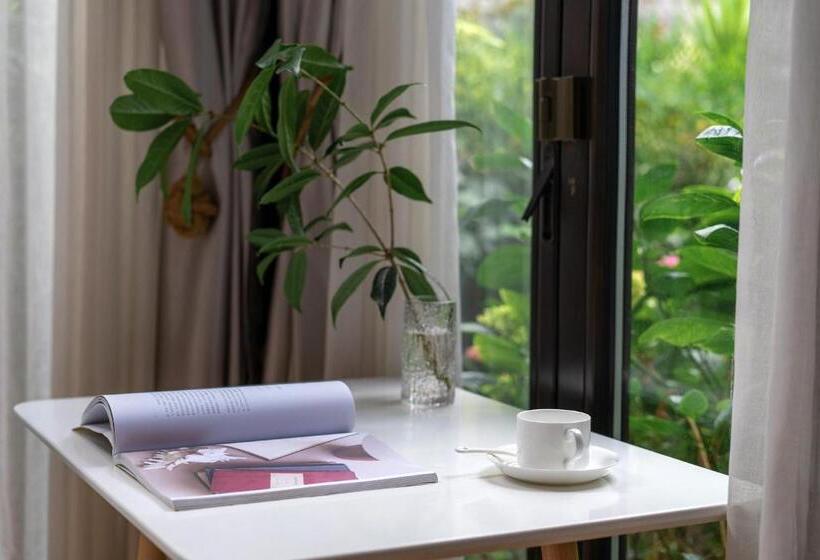 اتاق استاندارد, The Bivou Lijiang