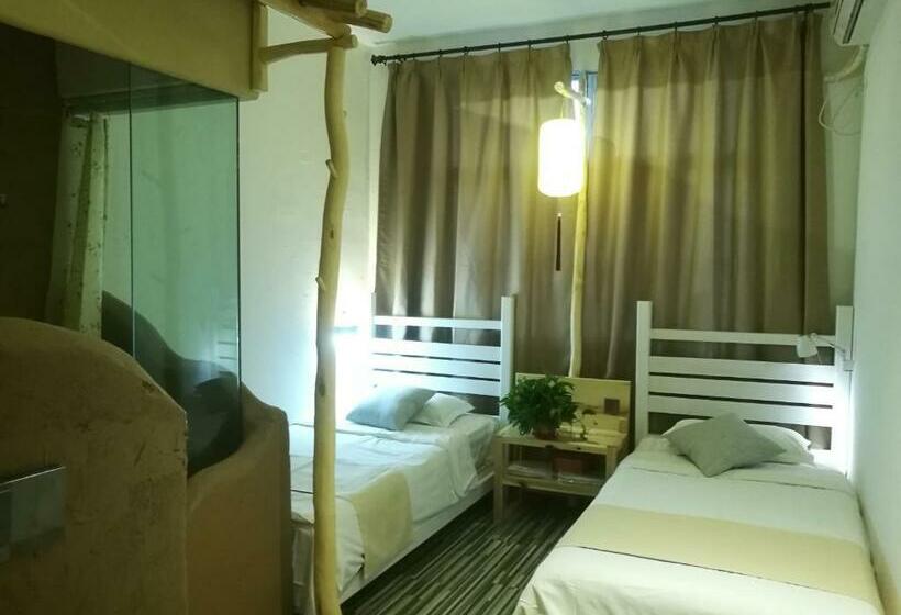 Standart Oda, Right Here