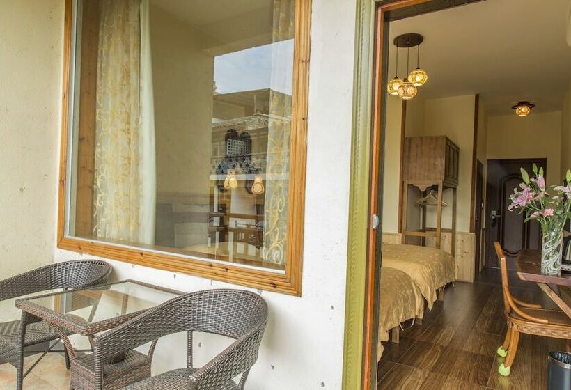 חדר דלוקס, Snow Lion Riverside Resort