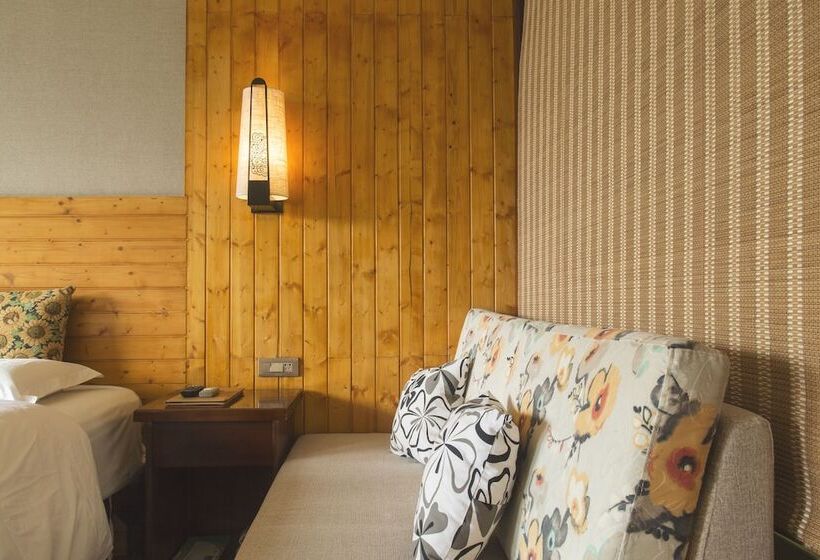 غرفة ديلوكس, Snow Lion Riverside Resort