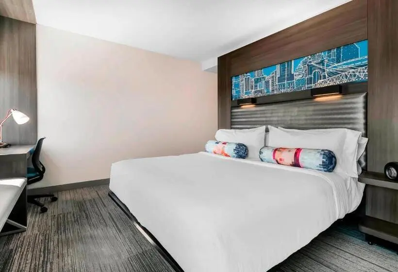 Standard-huone King-vuode, Aloft Newport On The Levee