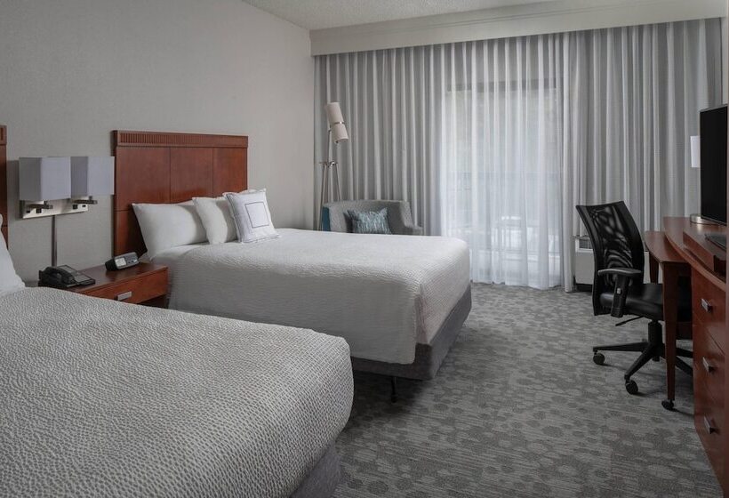 Quarto Estandar 2 Camas Casal, Courtyard By Marriott Jacksonville At The Mayo Clinic Campus/beaches