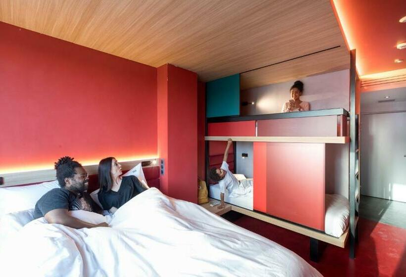 Chambre Quadruple Standard, Yooma Urban Lodge Tour Eiffel