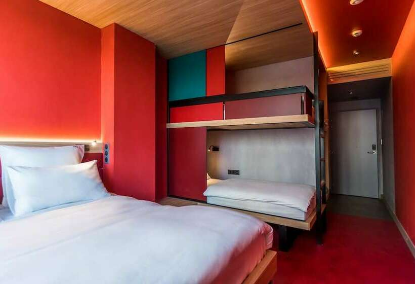 Chambre Quadruple Standard, Yooma Urban Lodge Tour Eiffel