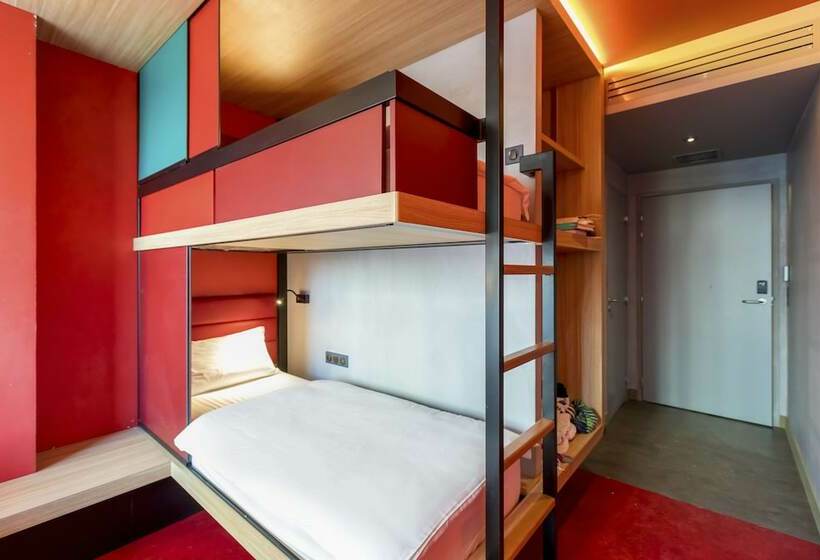 Chambre Quadruple Standard, Yooma Urban Lodge Tour Eiffel